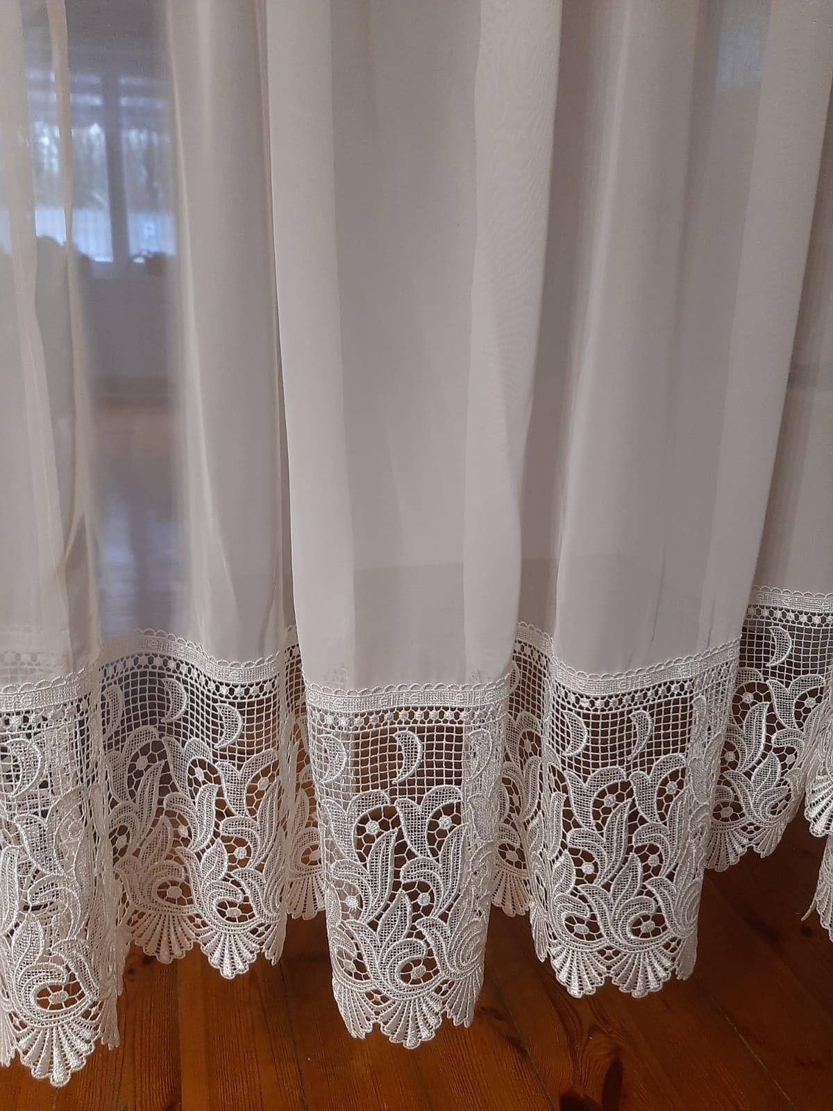 Firana gładka z gipiurą