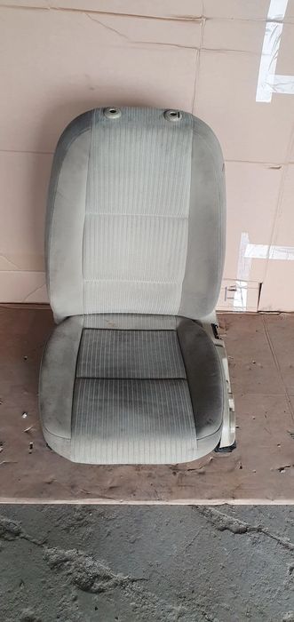 Fotel kierowcy lewy przód przedni Audi A4 B6