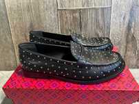Czarne skórzane półbuty mokasyny damskie Tory Burch Classic Stud 39