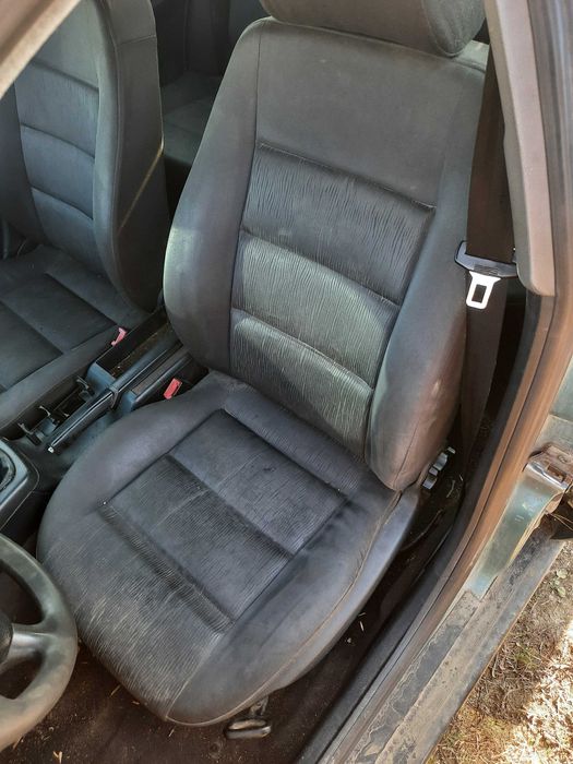 klapa bagażnika LX6V audi A4 B5 avant