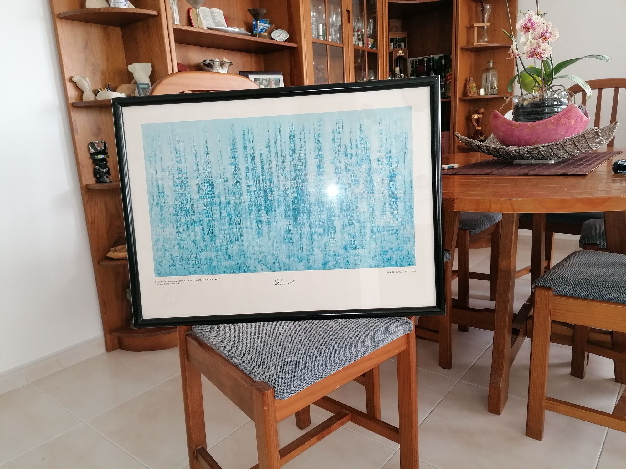 Móveis de sala de jantar,tapete e quarto