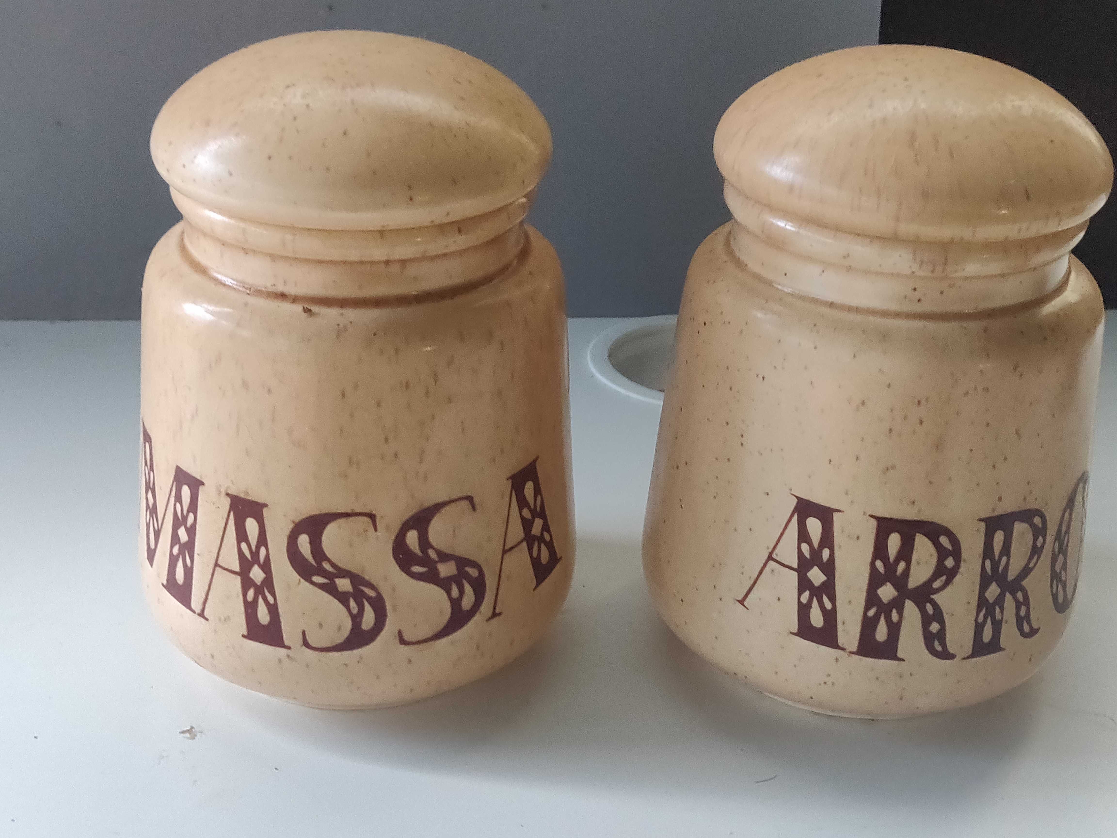 Potes para guardar arroz/massa