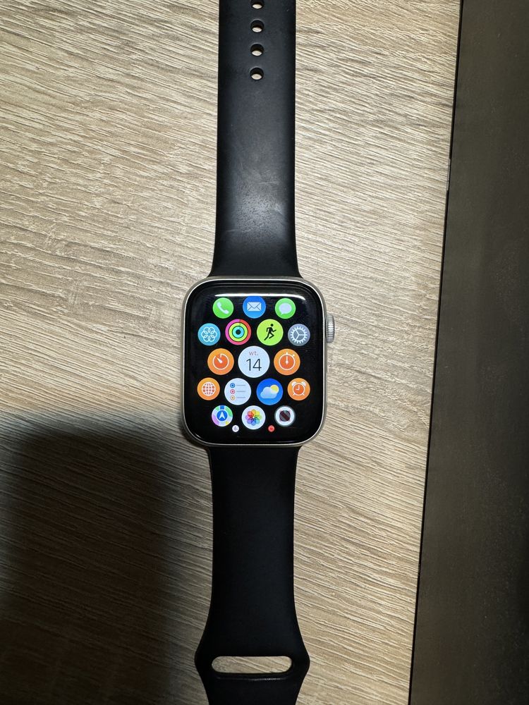 Apple watch 4 nike +