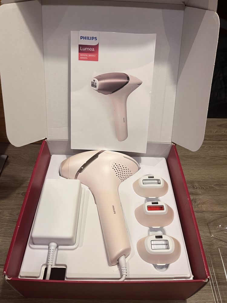 Depilator laserowy Philips Lumea BRI 957