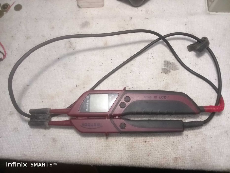 Próbnik uniwersalny PROFI III LCD