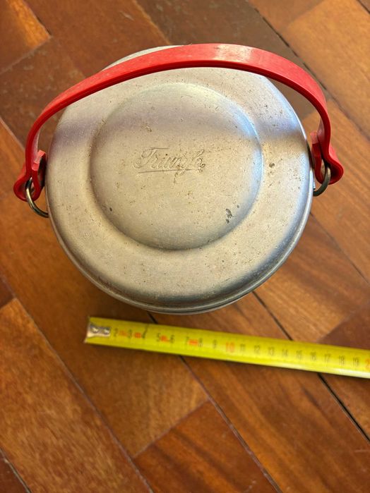 termos comida vintage em xadrez