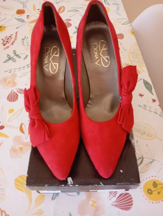 Sapatos Vermelhos  Dona V