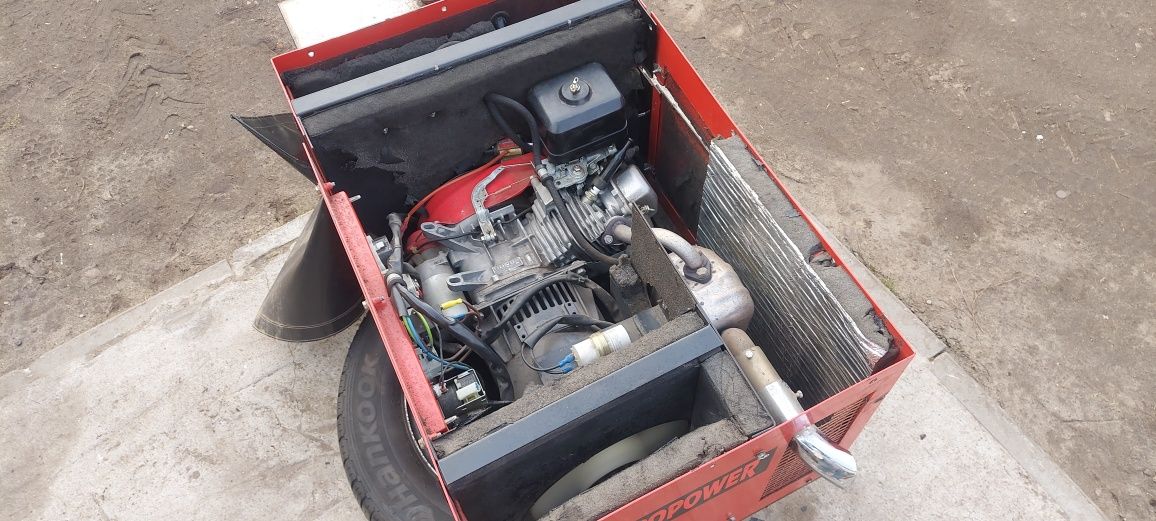 agregat honda 1.8kw cichy zapalany z kluczyka w bdb stanie