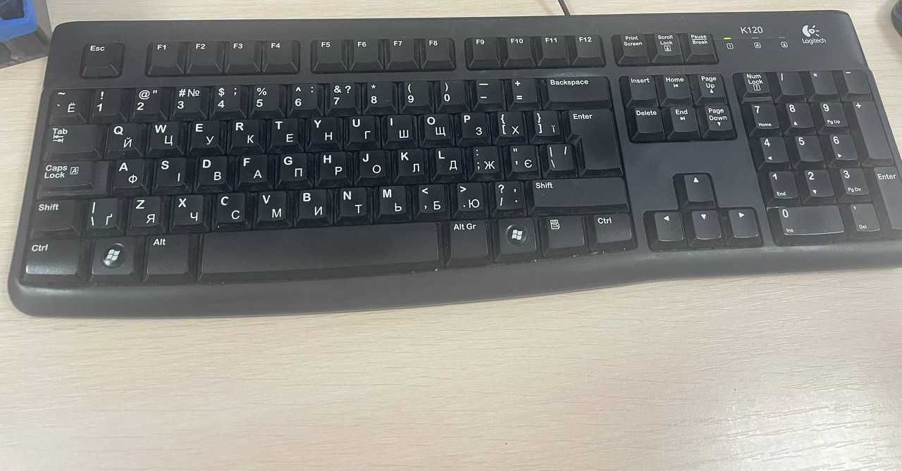 Клавіатура провідна USB Logitech