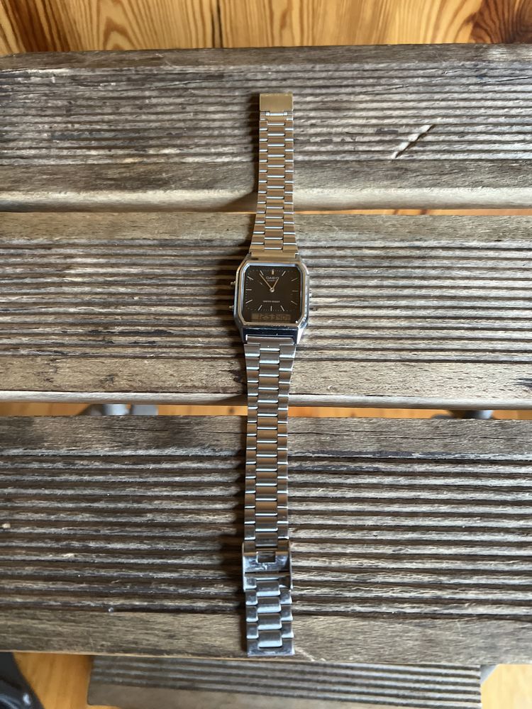 Sprzedam zegarek Casio  model AQ-230