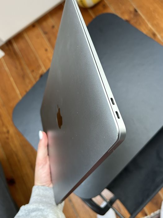Macbook Air M1 13” 2020 8GB