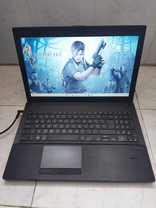Portátil Asus i3 Pro PU551LA