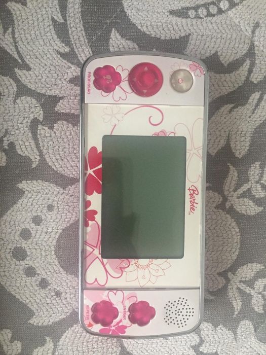 Vendo jogo eletrónico da barbie