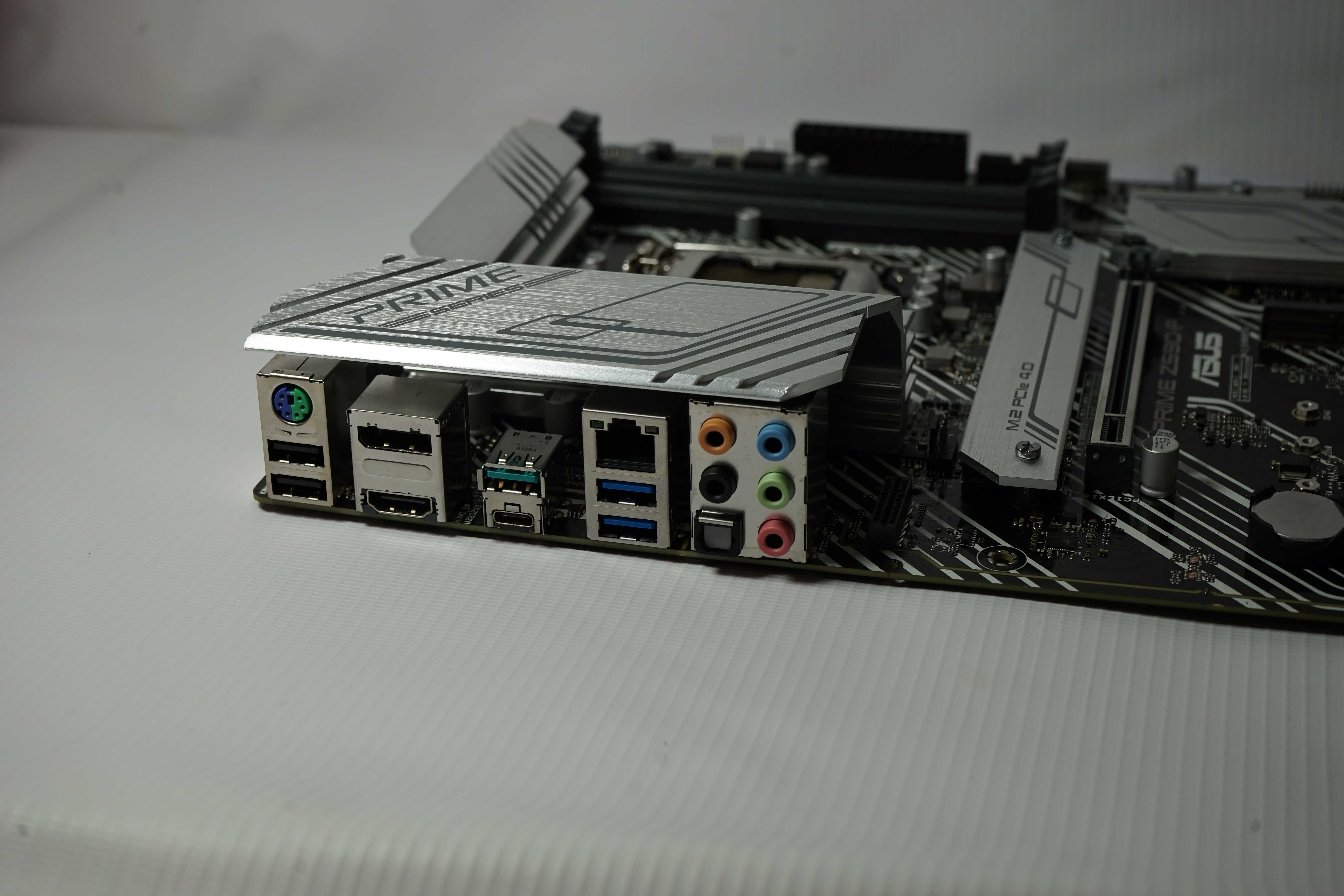 Материнська плата Asus Prime Z590-P