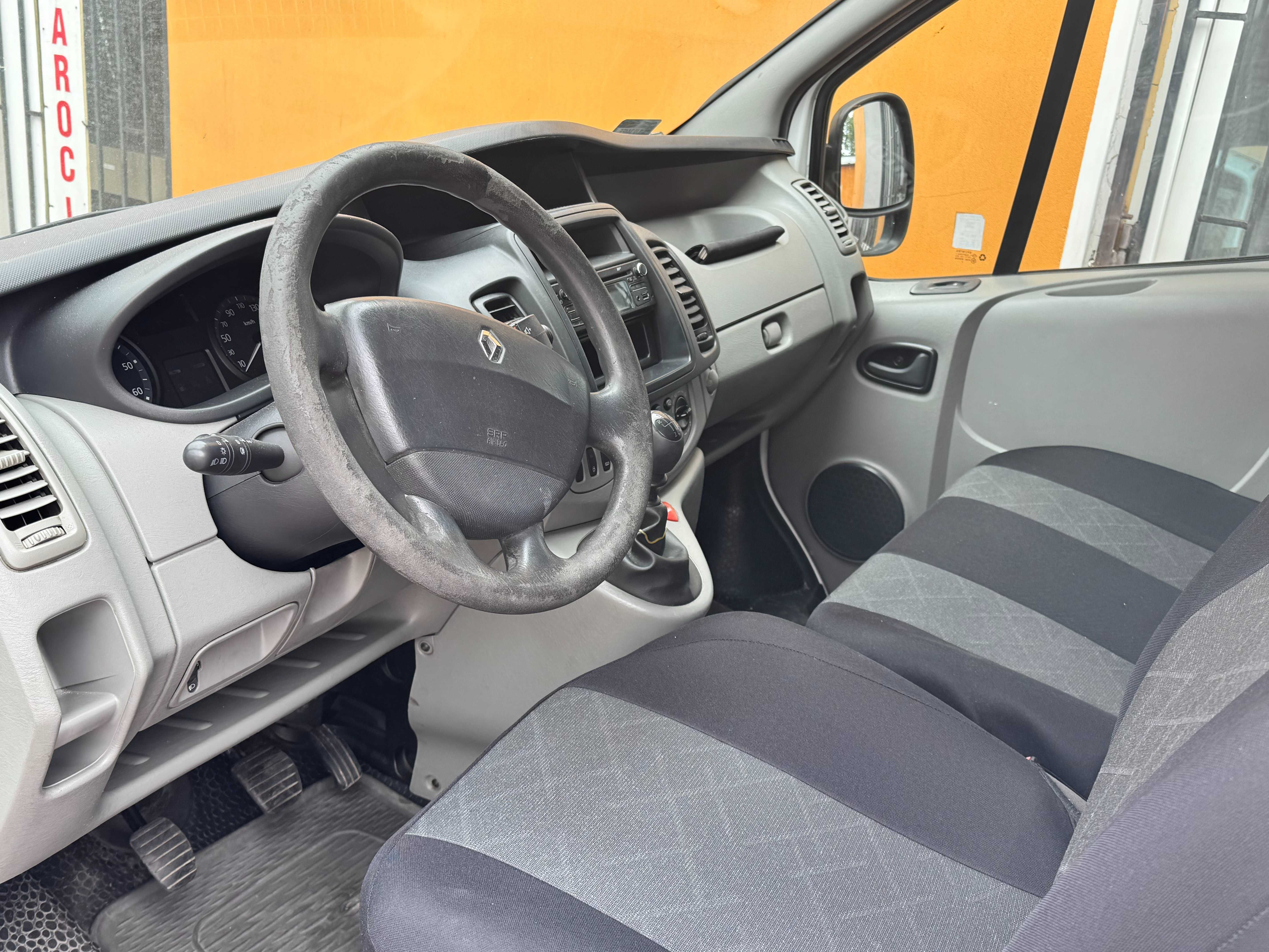 Renault TRAFIC 2.0 2013 rok VAT 23%
