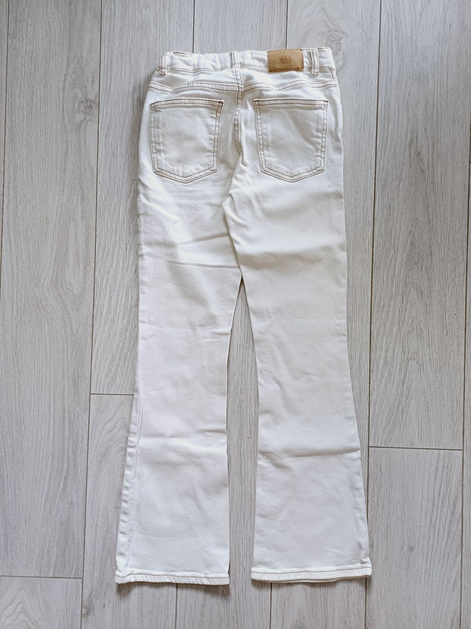 Białe, ecru jeansy, Zara, rozmiar 164