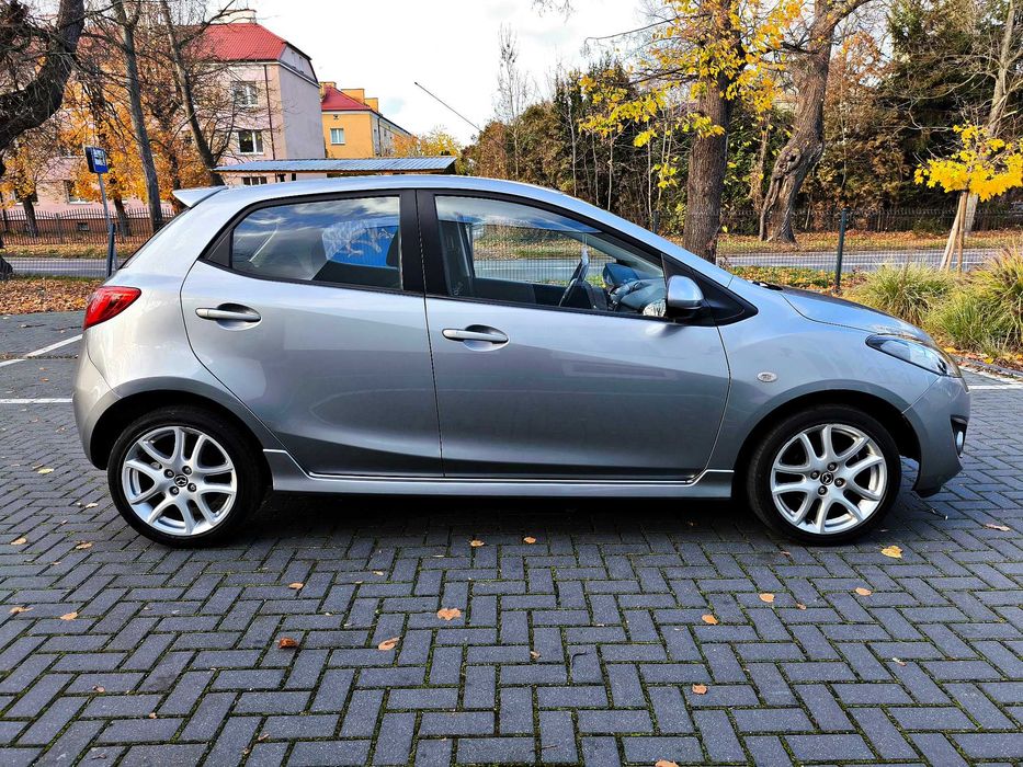 Mazda 2 1.5 Sport Lift benzyna 2013r. 1wł. Bezwypadkowa !
