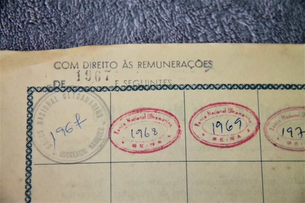 3 Títulos de Trabalho - Banco Nacional Ultramarino - 1967 - RARO/ÚNICO