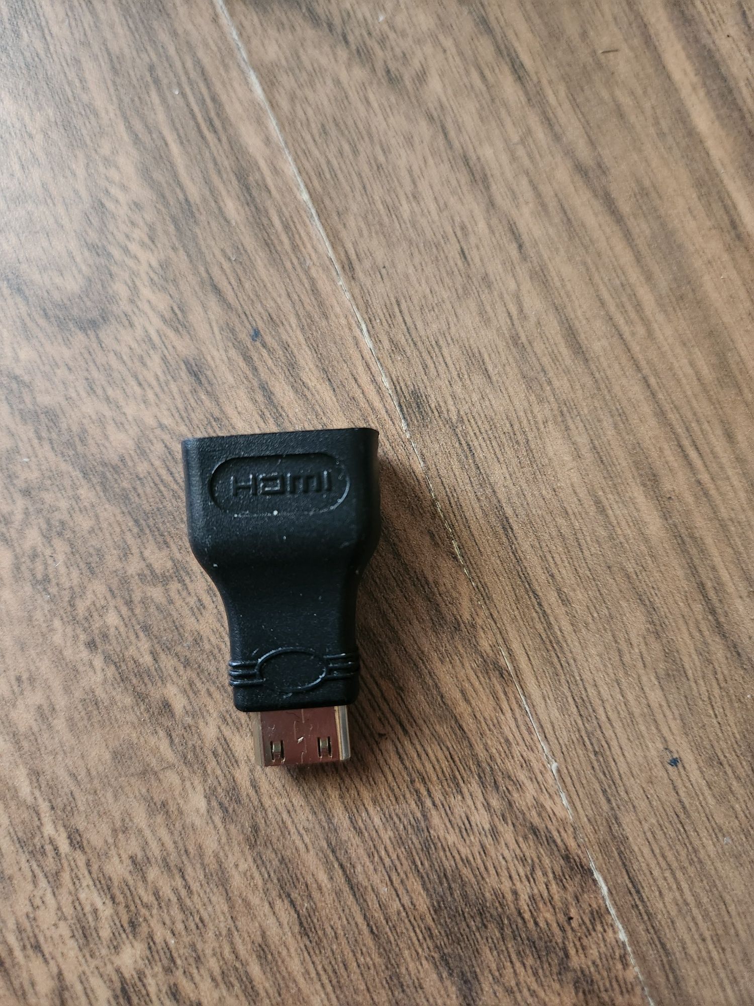 Кабелі HDMI для монітору, роутеру