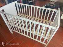 Cama bebé sem colchão como novo