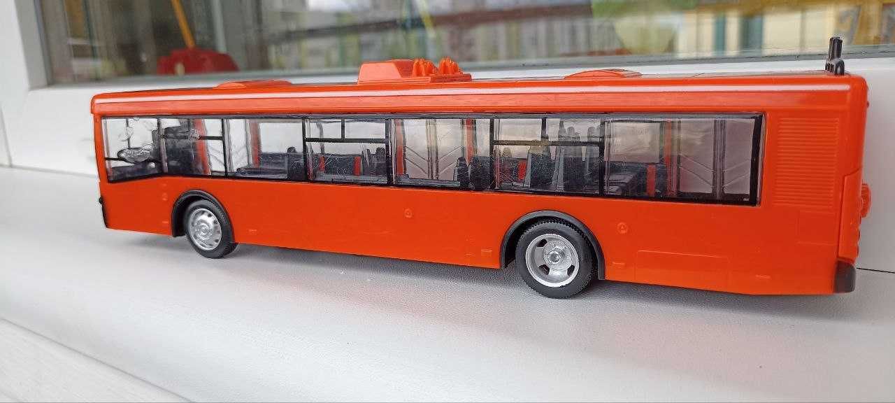 Автобус ЛИАЗ-5292 автоинформатор, звук двигателя, свет фар, двери раб