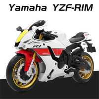 Іграшкова модель спортивного мотоцикла Yamaha YZF-R1M