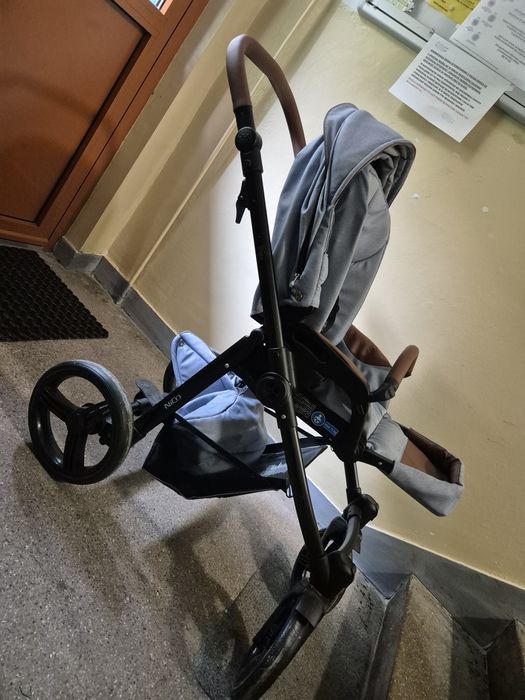 Sprzedam wózek spacerowy