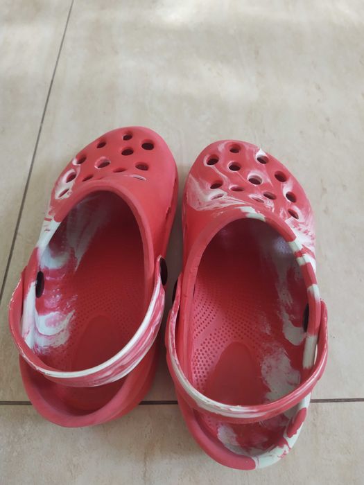 Klapki dziecięce r 28