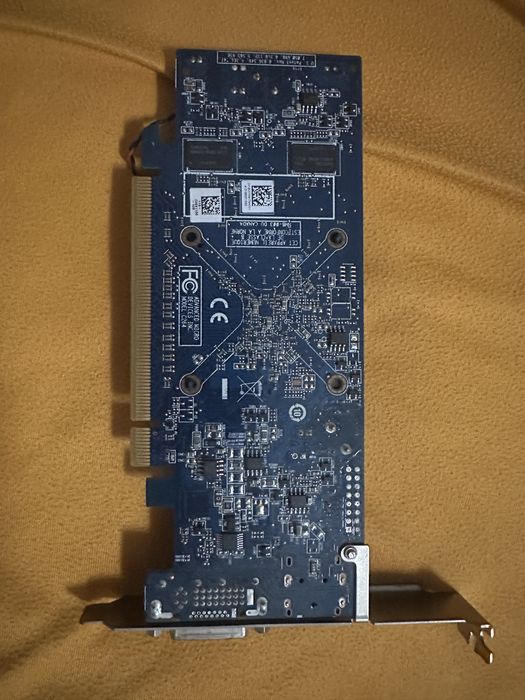 Продам видеокарту Amd Radeon Nd 7470