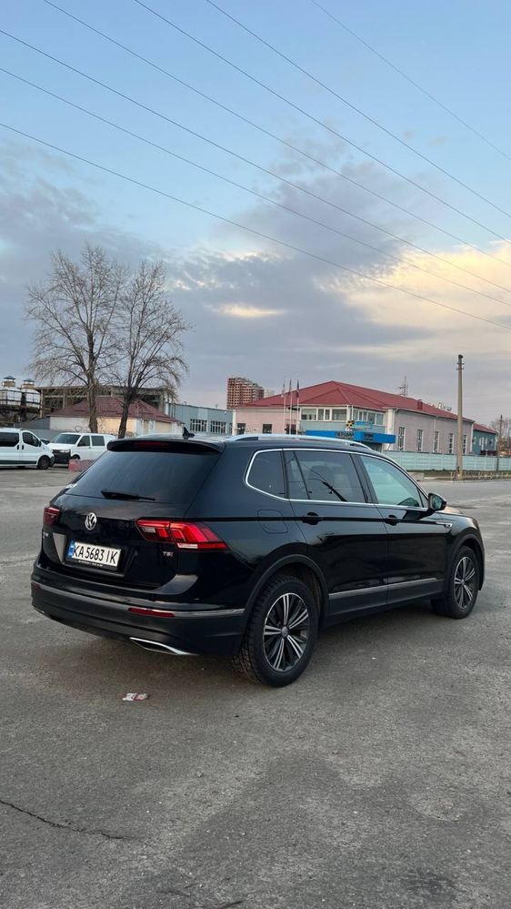 Продається Volwsvagen tiguan 2.0 турбо бензин