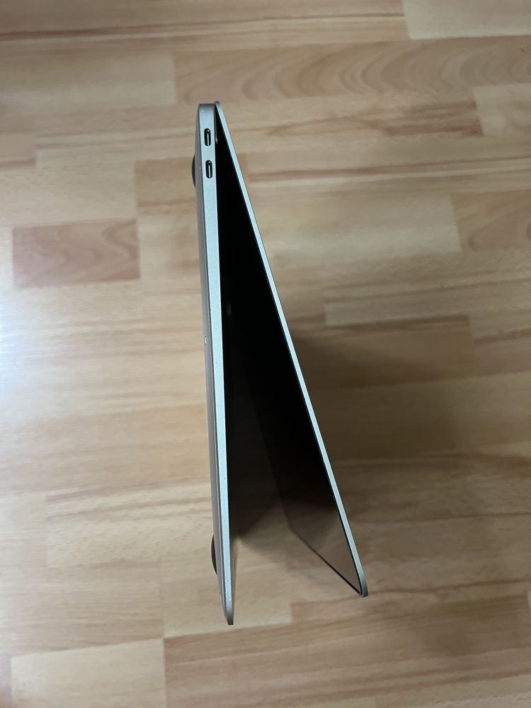 MacBook Air 13 2019 Silver 8/256