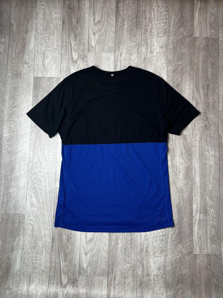 Футболка Nike Dri-Fit размер L оригинал спортивная бег run найк чёрная