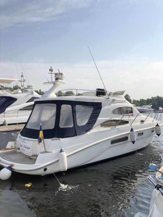 Продам яхту Sealine F37