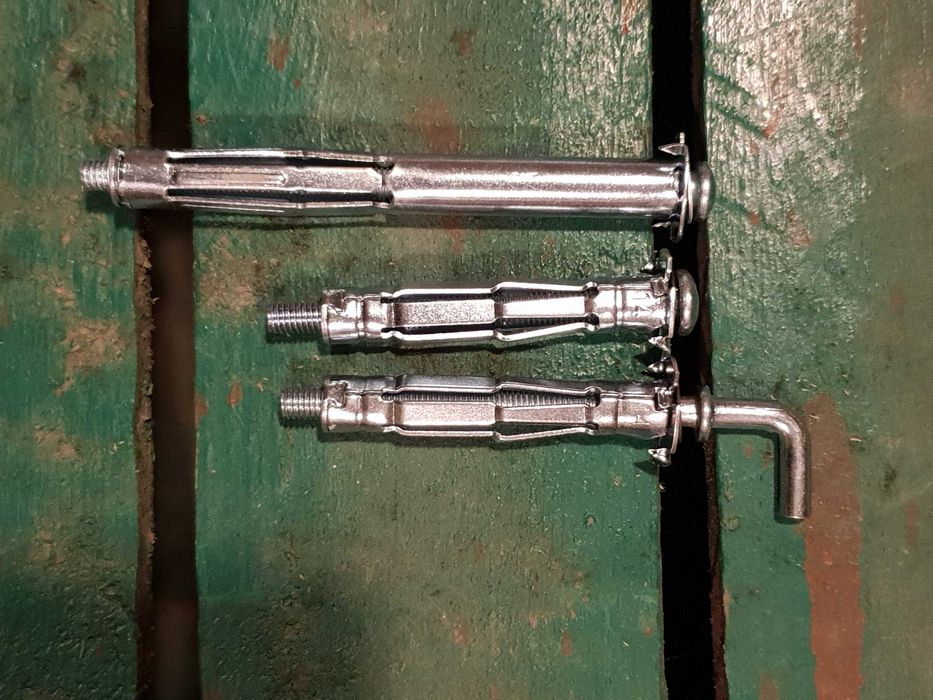 Zaciskarka YATO YT-51452 "molly" + kołki