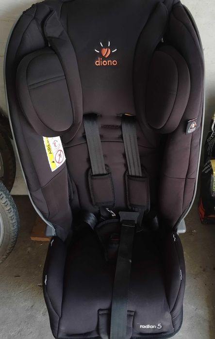 Fotelik samochodowy Diono Radian 5 (RWF)