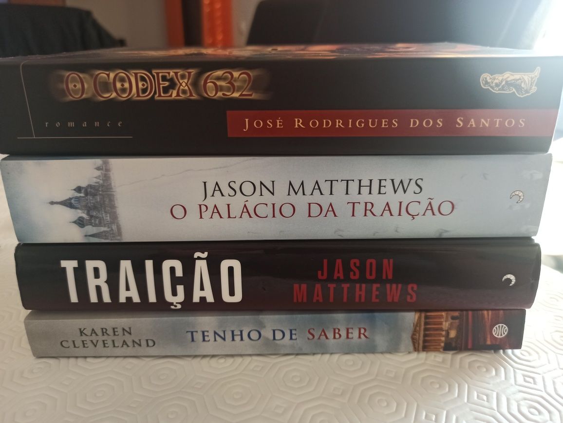 Vários livros Policiais