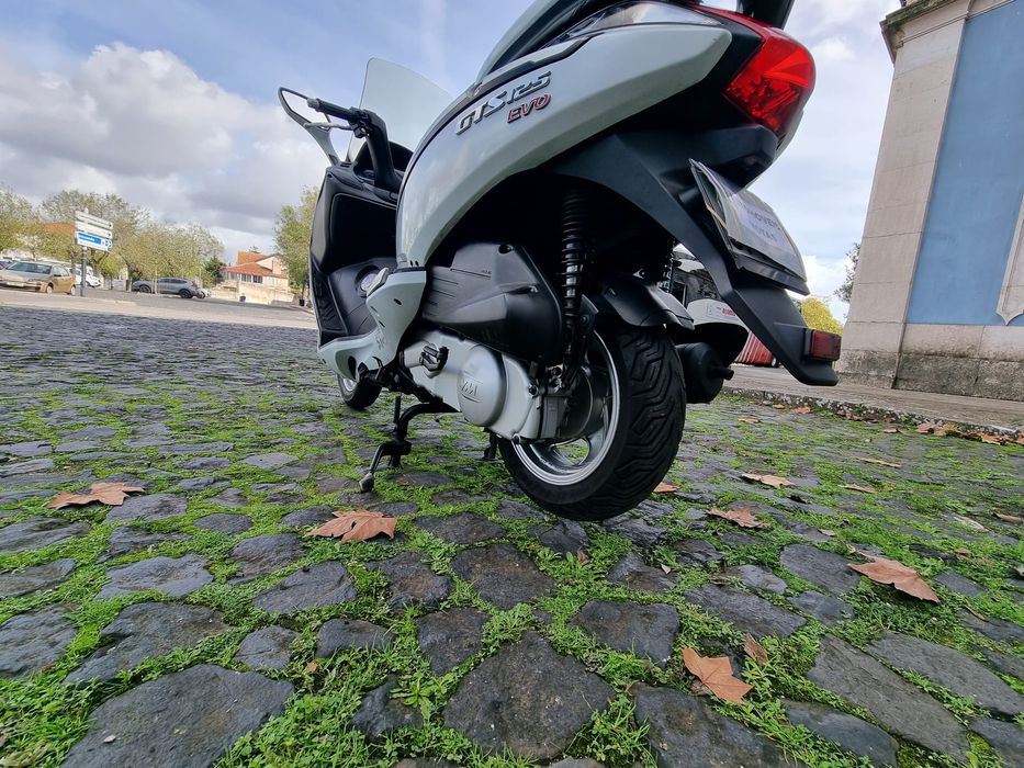 125cc gts bom estado