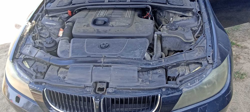 BMW E91 320 , 204D4 M47D20 163 Km samochód na części lakier 475/9