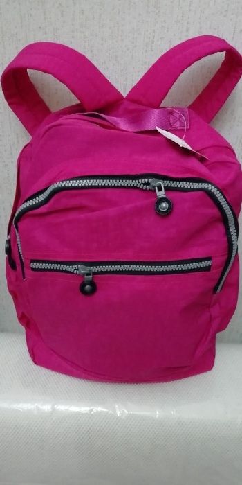 Рюкзачкі різні дитячі взрослі.