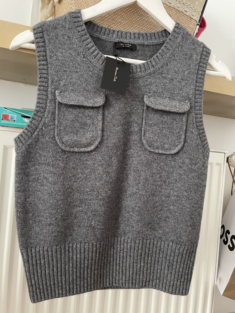Efektowna kamizelka , sweterek Massimo Dutti.    Wełna  , kaszmir ..