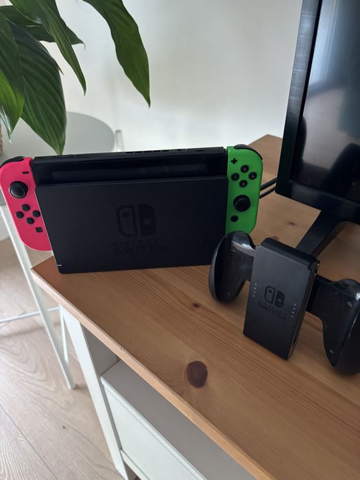 Nintendo Switch + 3 jogos – ótimo estado