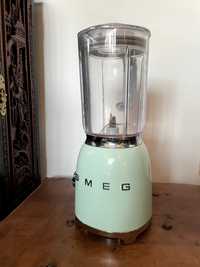 Liquidificador SMEG 1.5L, Verde água