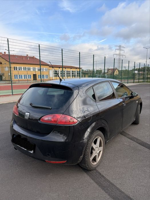 Seat Leon 1.6 rok 2006 czarny