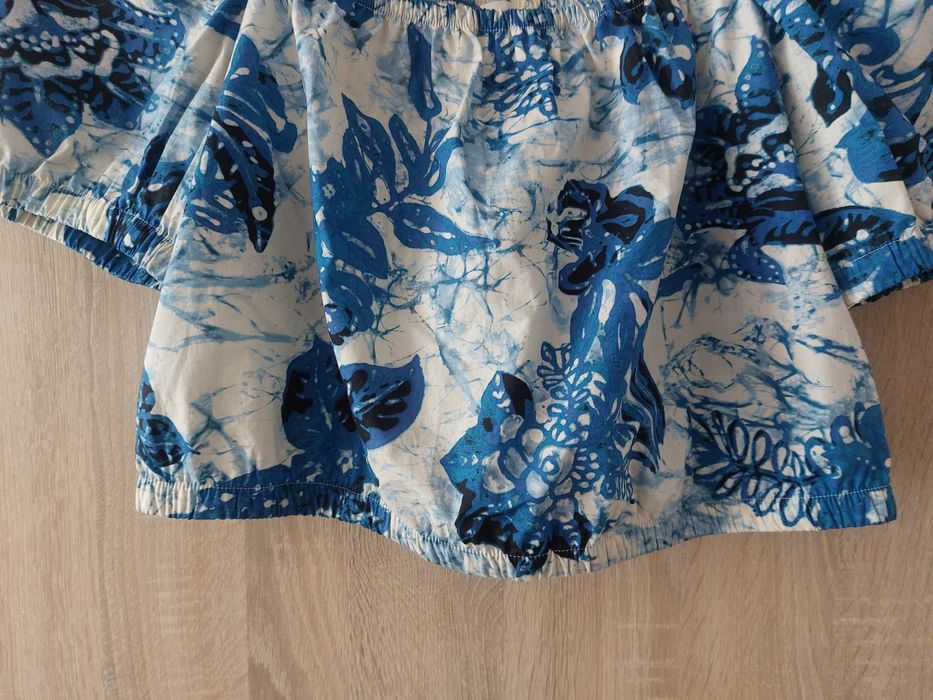 Śliczna bluzka karo kwadratowy dekolt bufki crop top H&M top niebieski