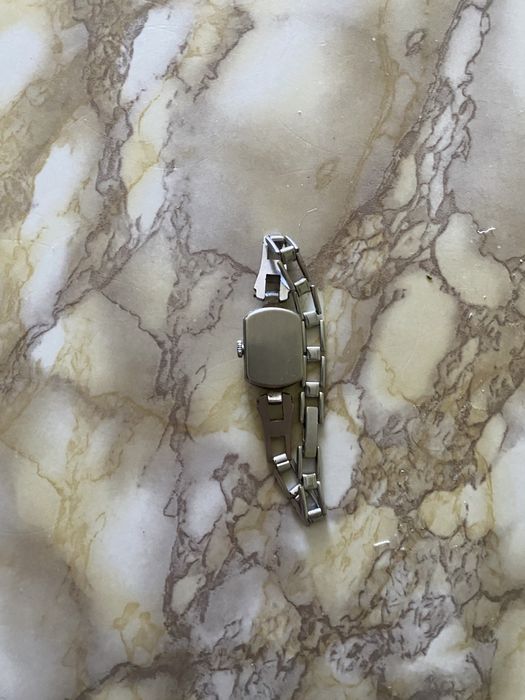 Часы наручные механические луч женские