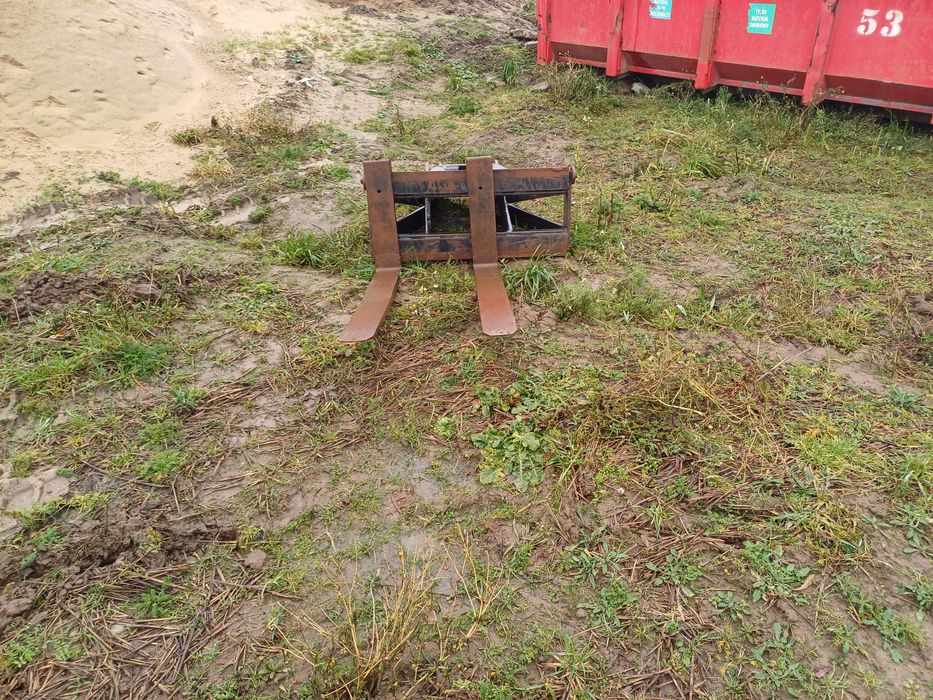 widły do palet palecia karetka koparka