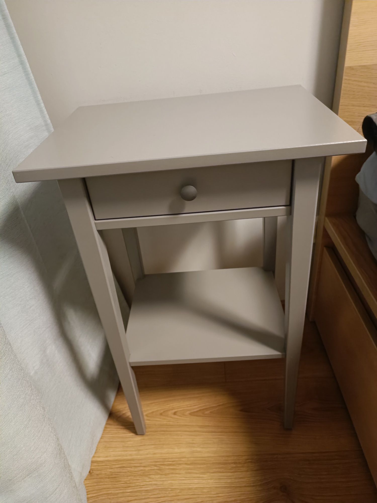 Stolik nocny Ikea hemnes