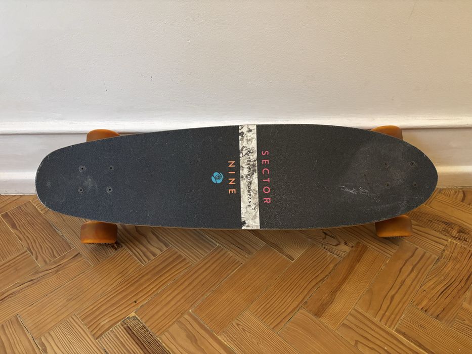 Longboard SECTOR 9