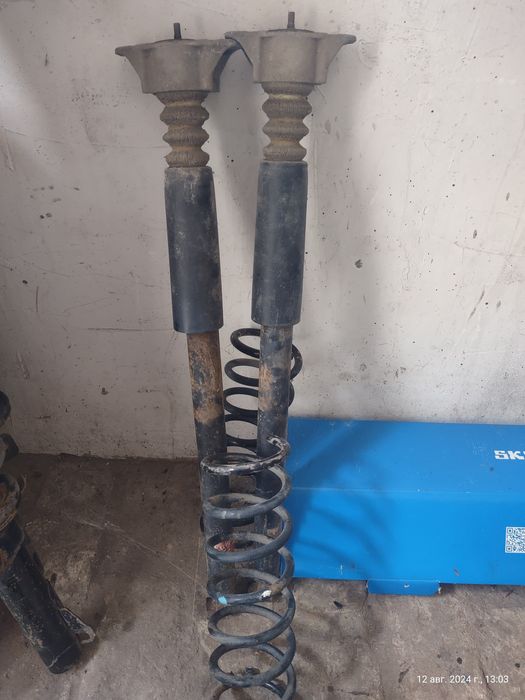 Продам стойки б/у на Мазду 3 JMZBK12Z281737728