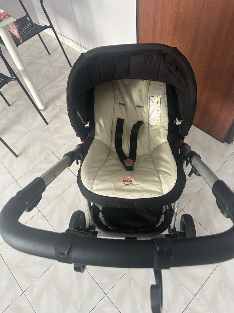 Carrinho bebe +ovo usado em bom estado